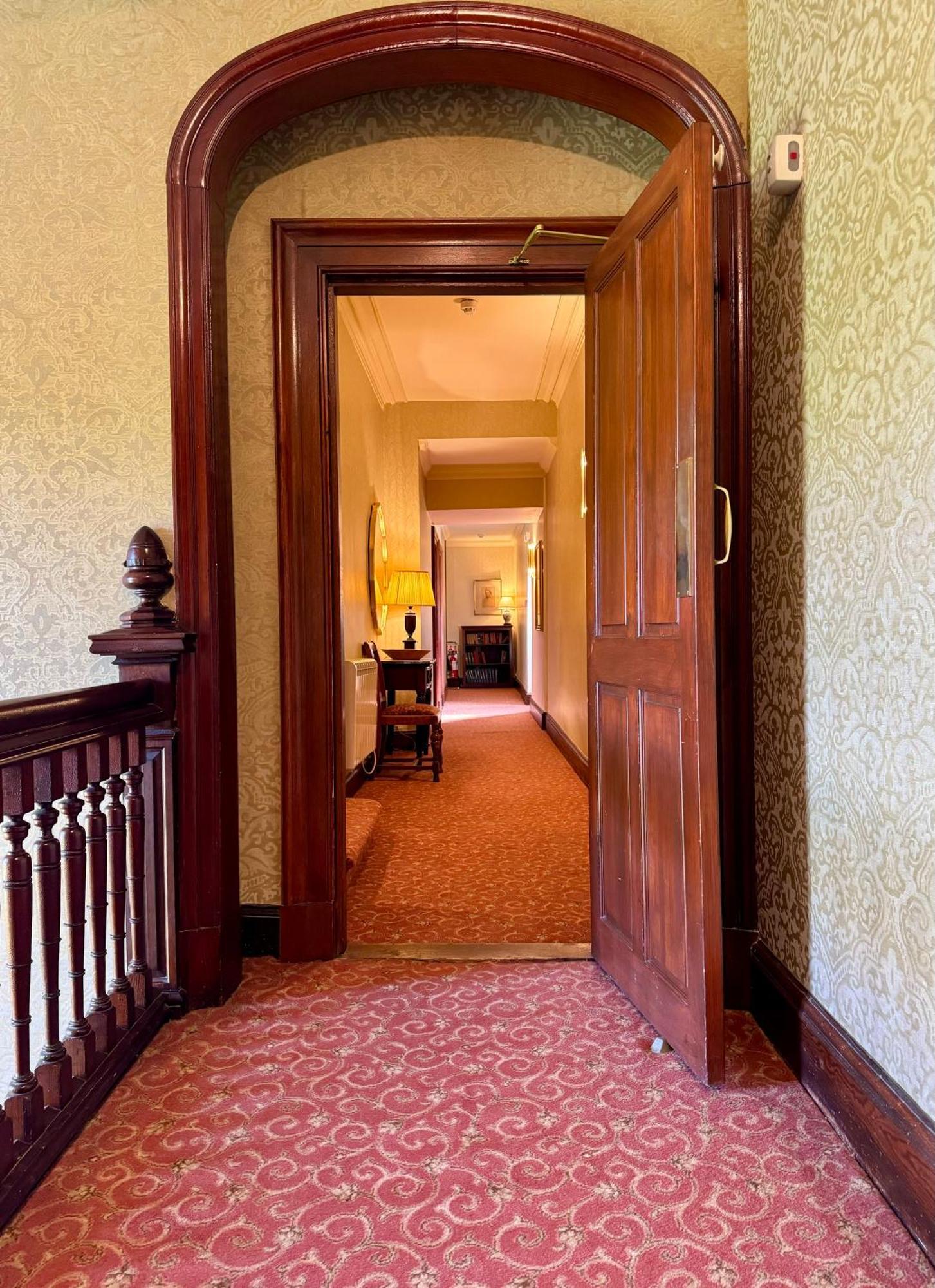 Glenfinnan House Hotel Exterior photo